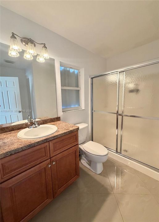 Recently Rented: $2,000 (3 beds, 2 baths, 1314 Square Feet)