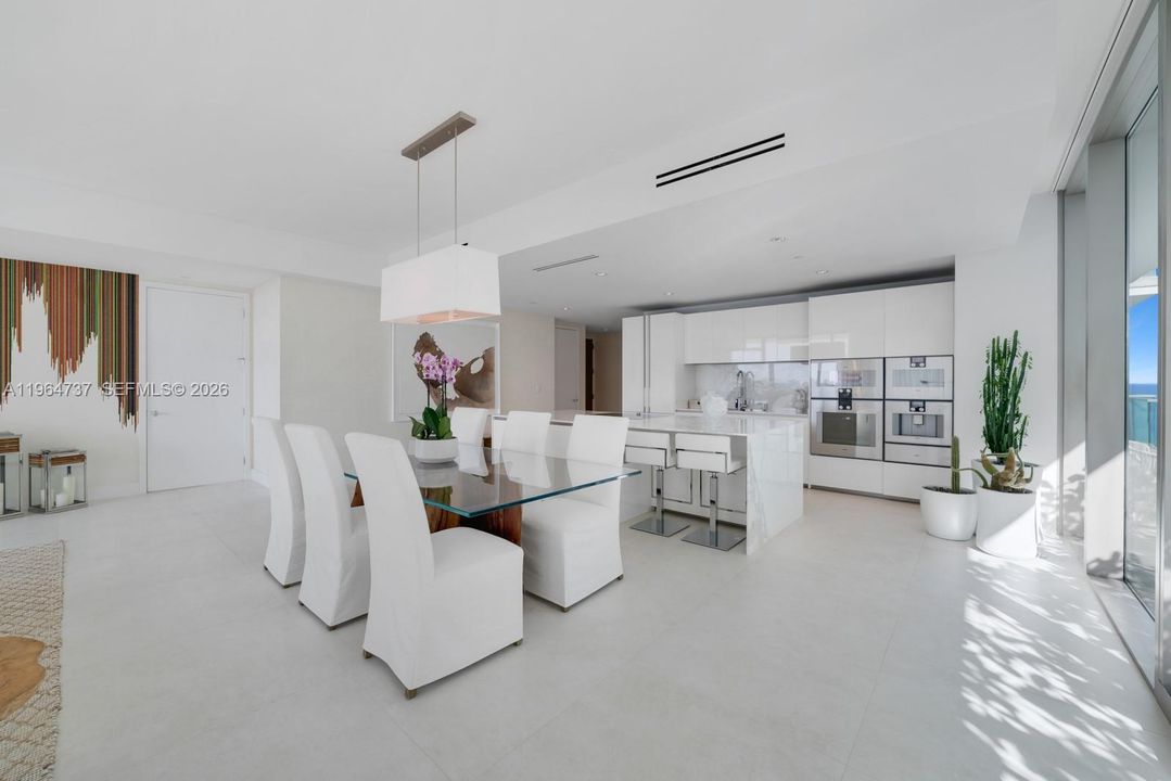 For Sale: $4,350,000 (2 beds, 2 baths, 1917 Square Feet)