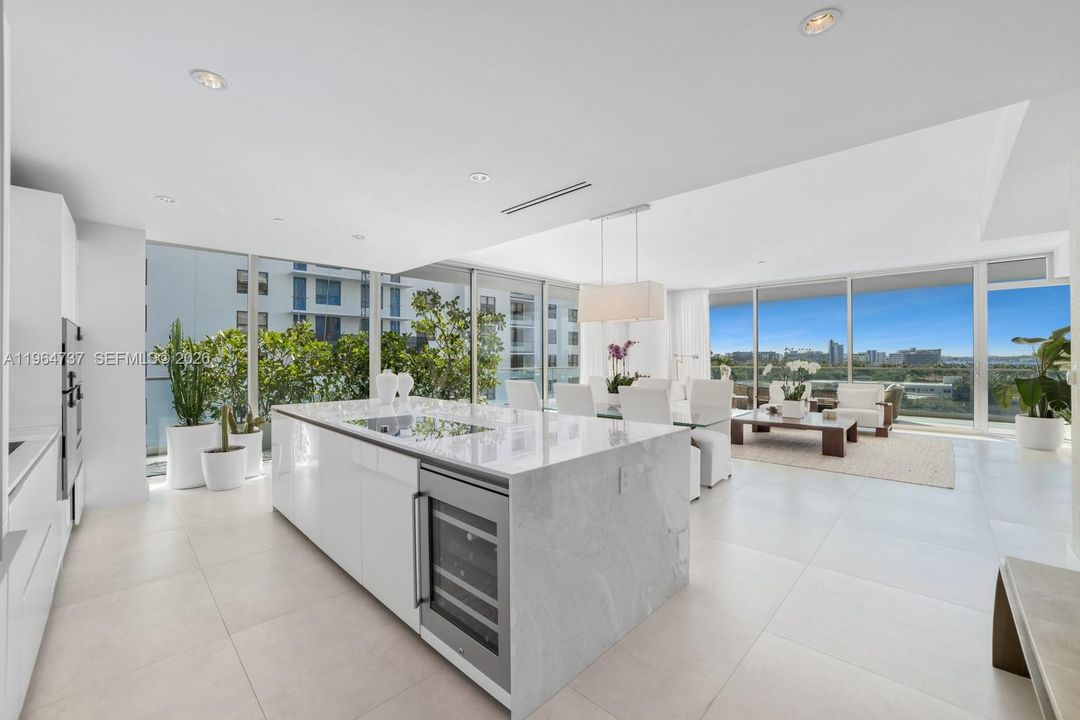 For Sale: $4,350,000 (2 beds, 2 baths, 1917 Square Feet)