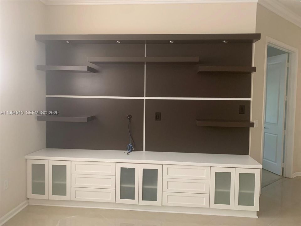 En Renta: $5,000 (3 camas, 3 baños, 2907 Pies cuadrados)