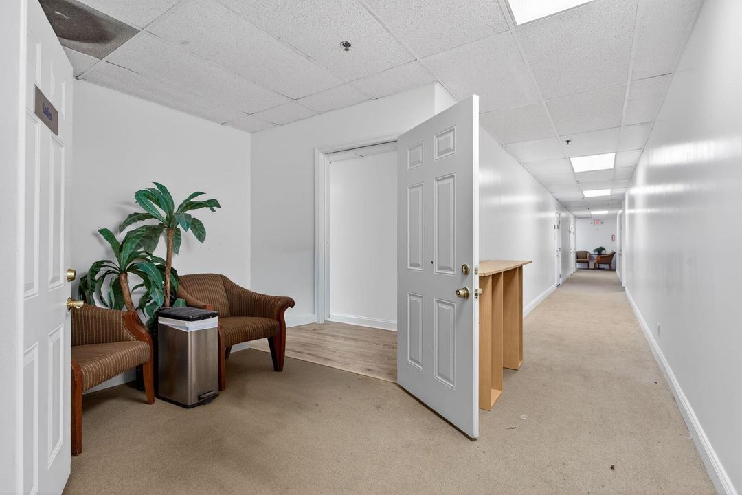 18-web-or-mls-2800-9494