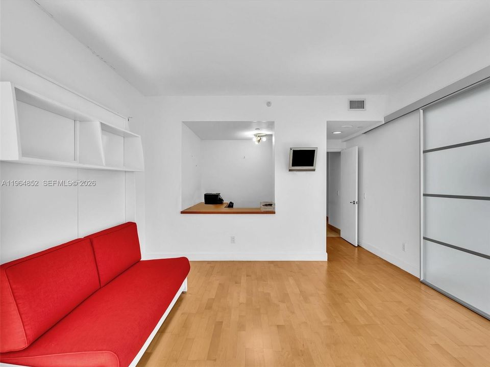 THIRD/OFFICE