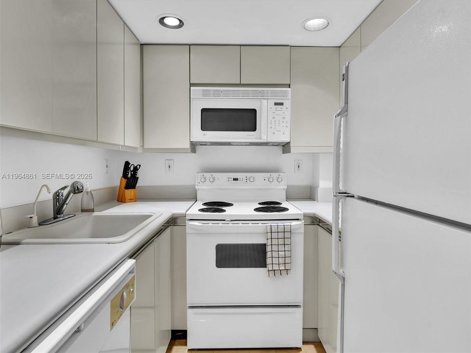 En Venta: $225,000 (0 camas, 1 baños, 500 Pies cuadrados)