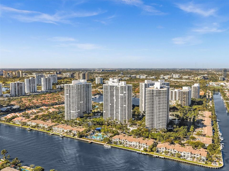 En Venta: $225,000 (0 camas, 1 baños, 500 Pies cuadrados)