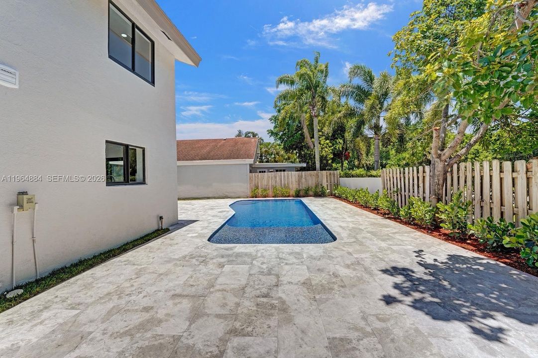 En Venta: $1,549,000 (4 camas, 2 baños, 2088 Pies cuadrados)