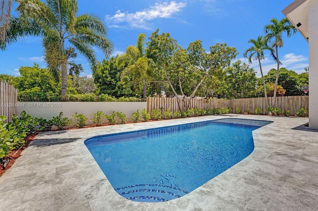 En Venta: $1,549,000 (4 camas, 2 baños, 2088 Pies cuadrados)