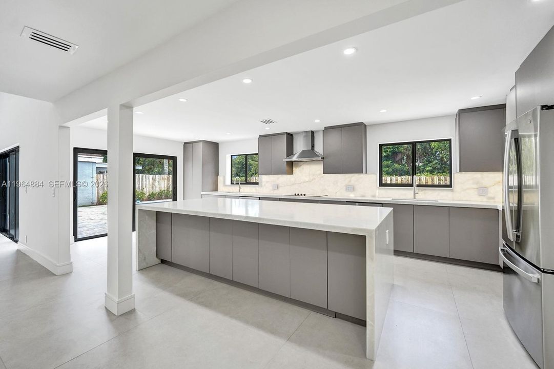 En Venta: $1,549,000 (4 camas, 2 baños, 2088 Pies cuadrados)