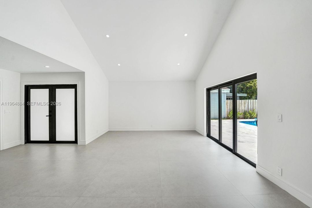 En Venta: $1,549,000 (4 camas, 2 baños, 2088 Pies cuadrados)
