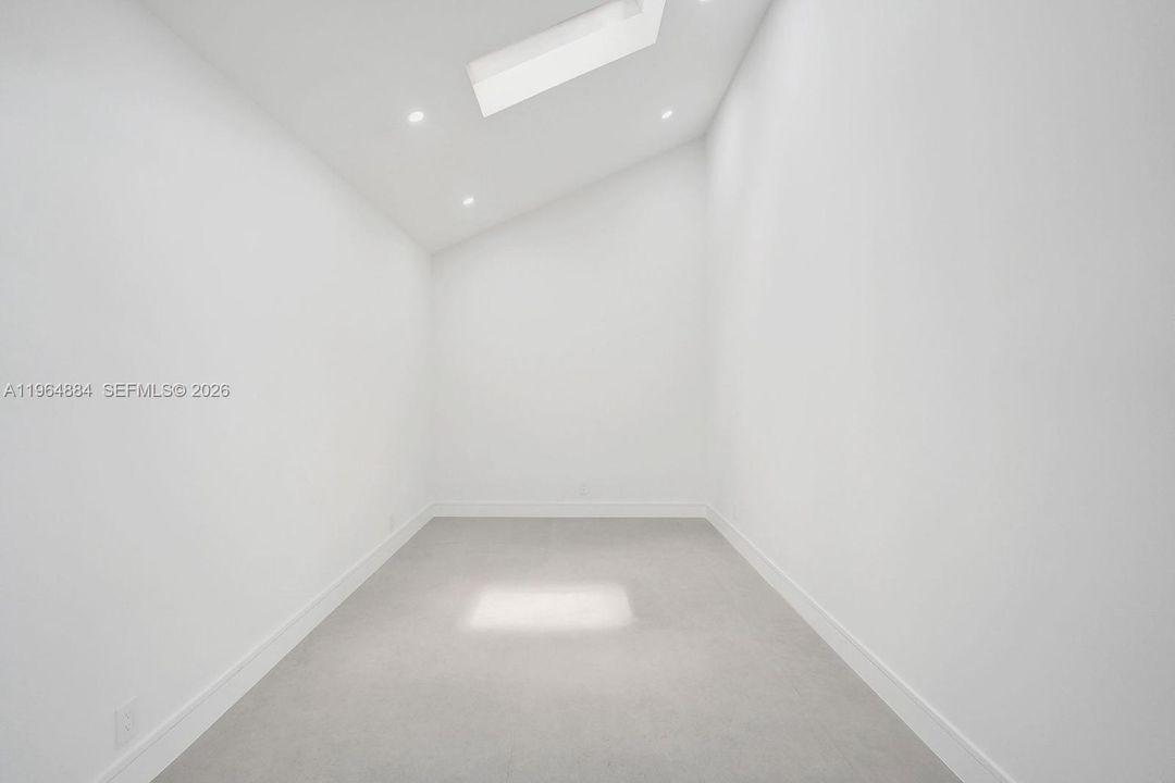 En Venta: $1,549,000 (4 camas, 2 baños, 2088 Pies cuadrados)