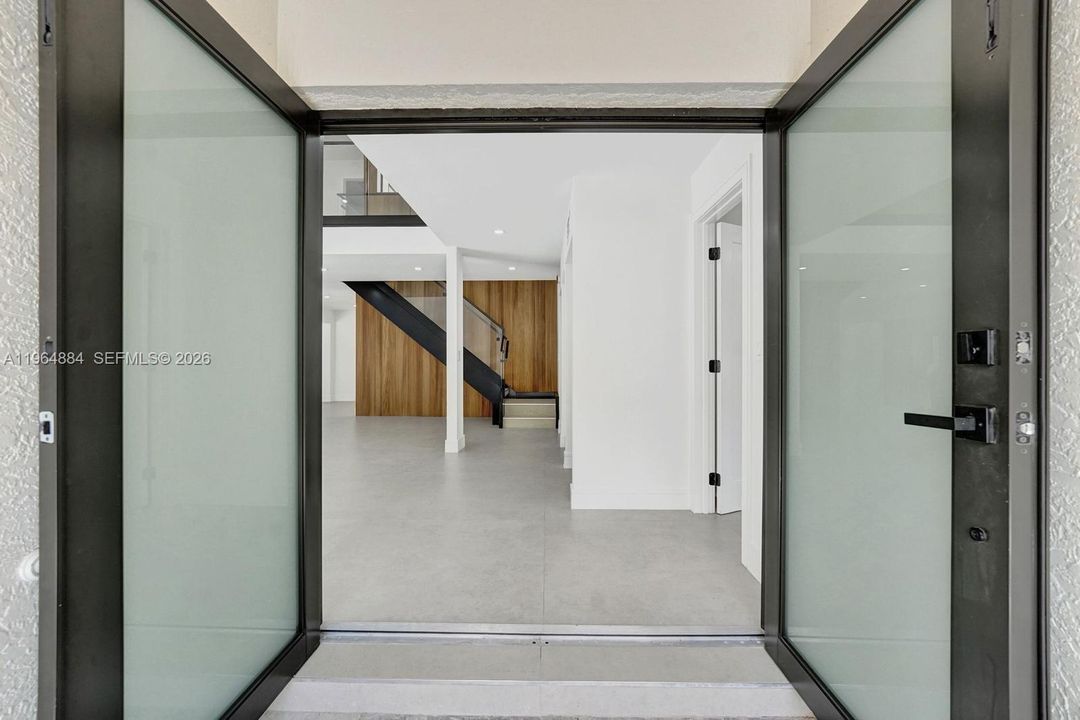 En Venta: $1,549,000 (4 camas, 2 baños, 2088 Pies cuadrados)