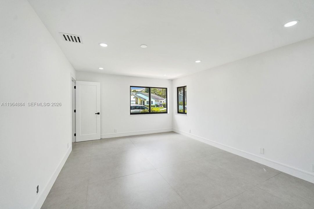 En Venta: $1,549,000 (4 camas, 2 baños, 2088 Pies cuadrados)
