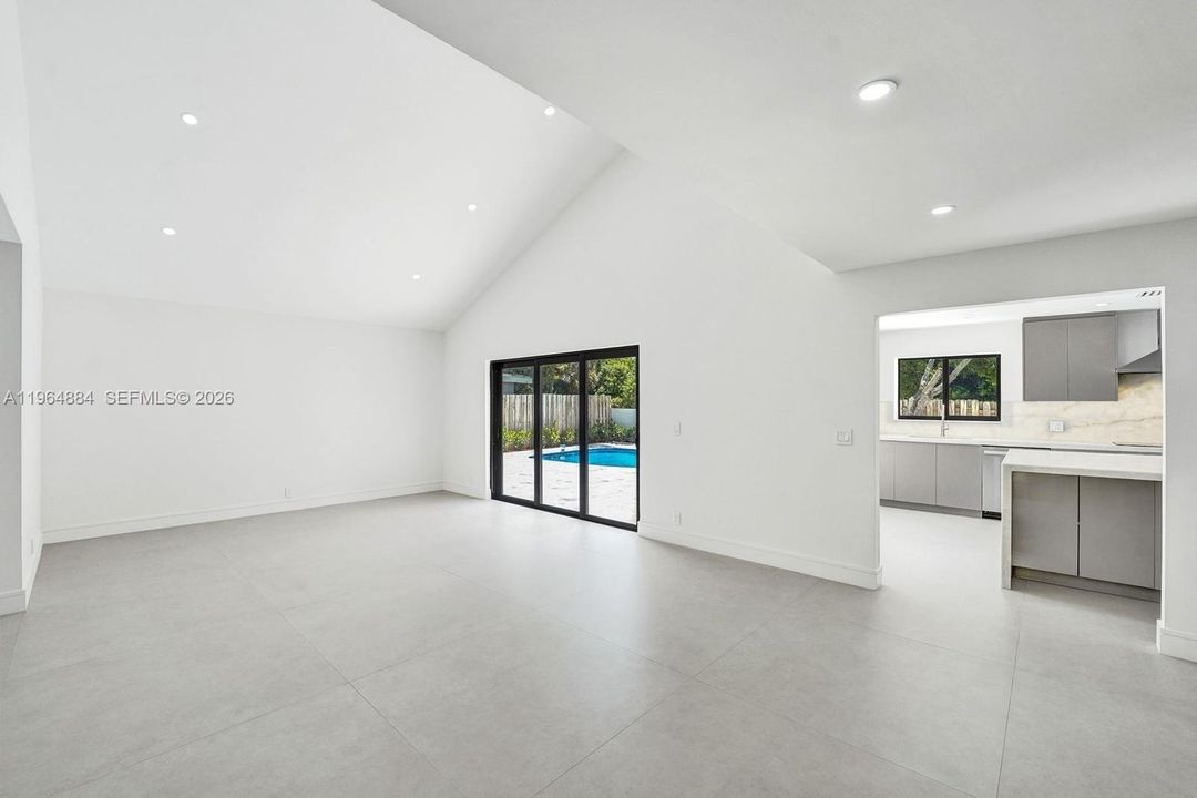 En Venta: $1,549,000 (4 camas, 2 baños, 2088 Pies cuadrados)