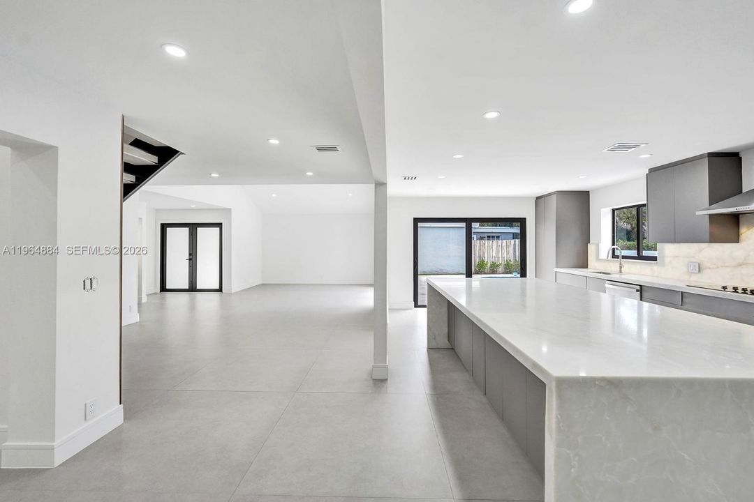 En Venta: $1,549,000 (4 camas, 2 baños, 2088 Pies cuadrados)
