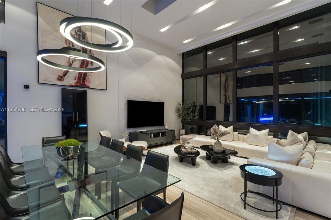 В аренду: $95,000 (5 спален, 7 ванн, 5406 Квадратных фут)