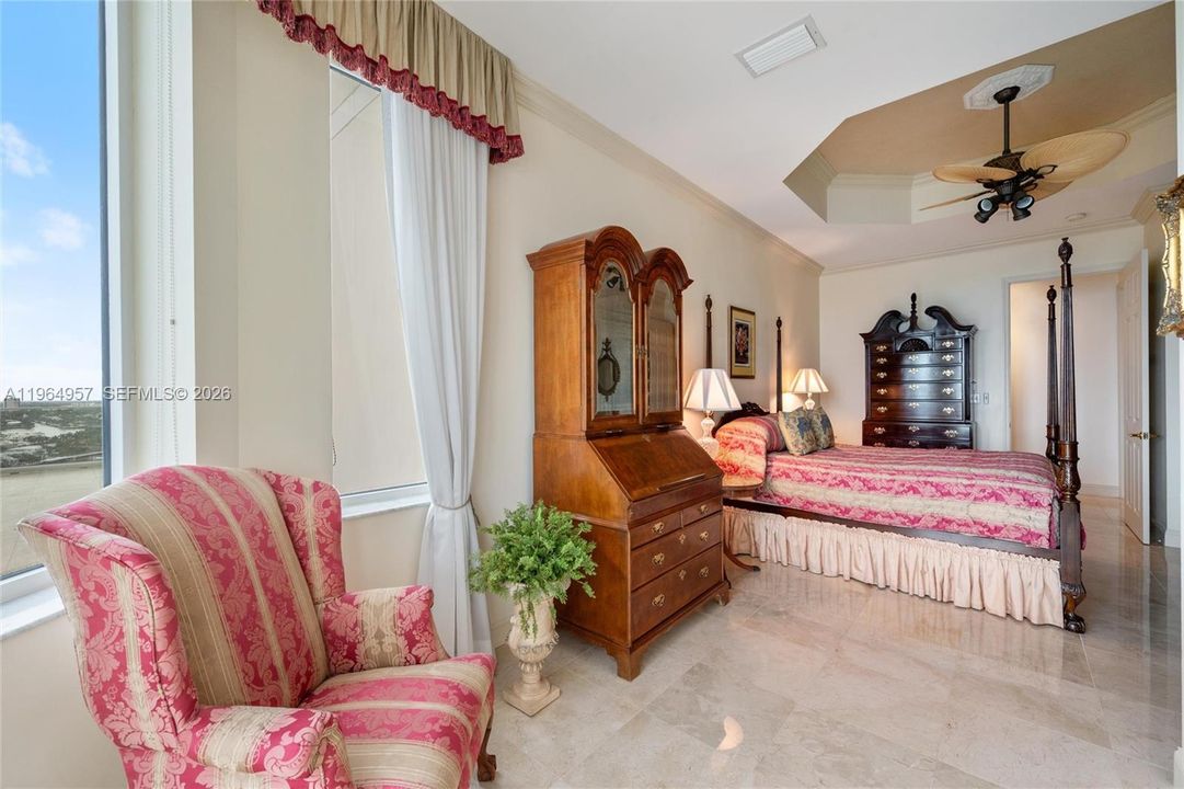 For Sale: $4,495,000 (3 beds, 4 baths, 4043 Square Feet)