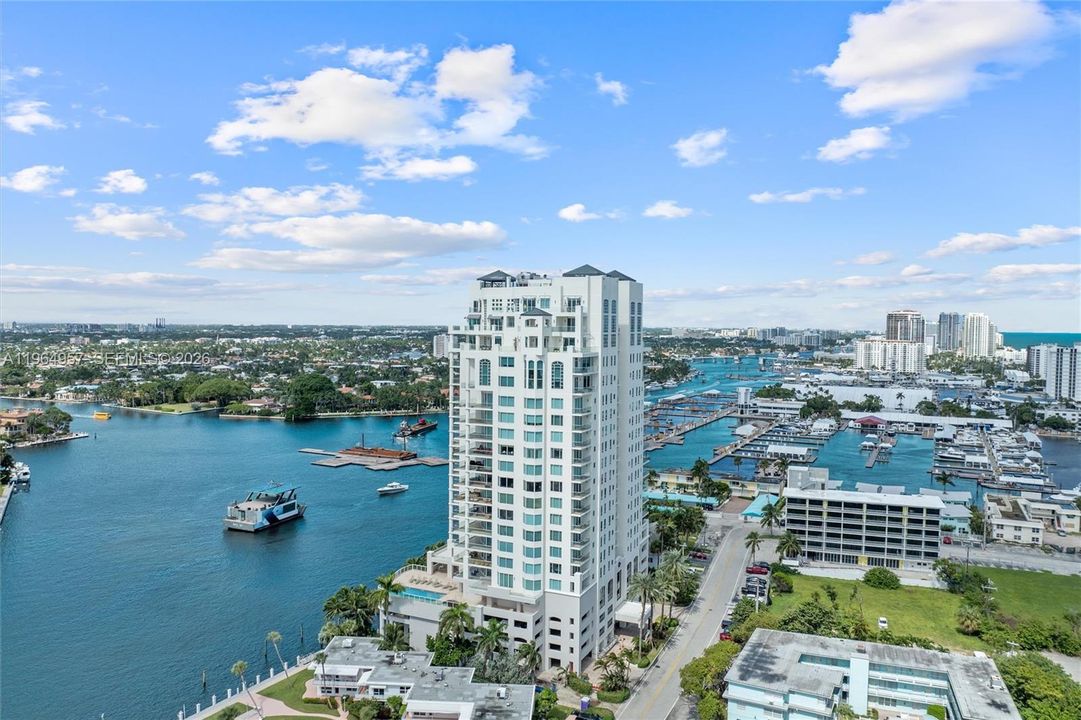 For Sale: $4,495,000 (3 beds, 4 baths, 4043 Square Feet)