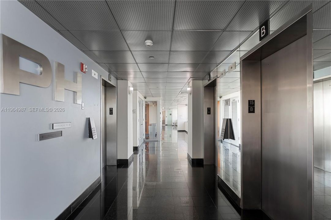 На продажу: $6,200,000 (0 спален, 0 ванн, 0 Квадратных фут)