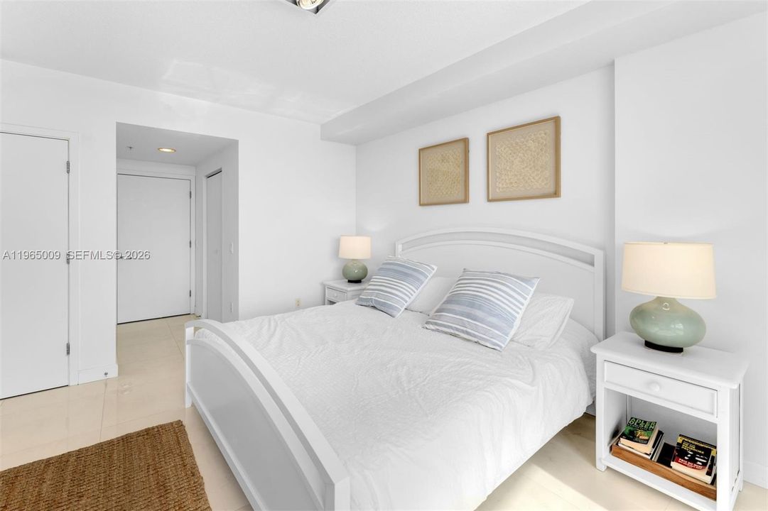 Active With Contract: $1,395,000 (3 beds, 2 baths, 1304 Square Feet)