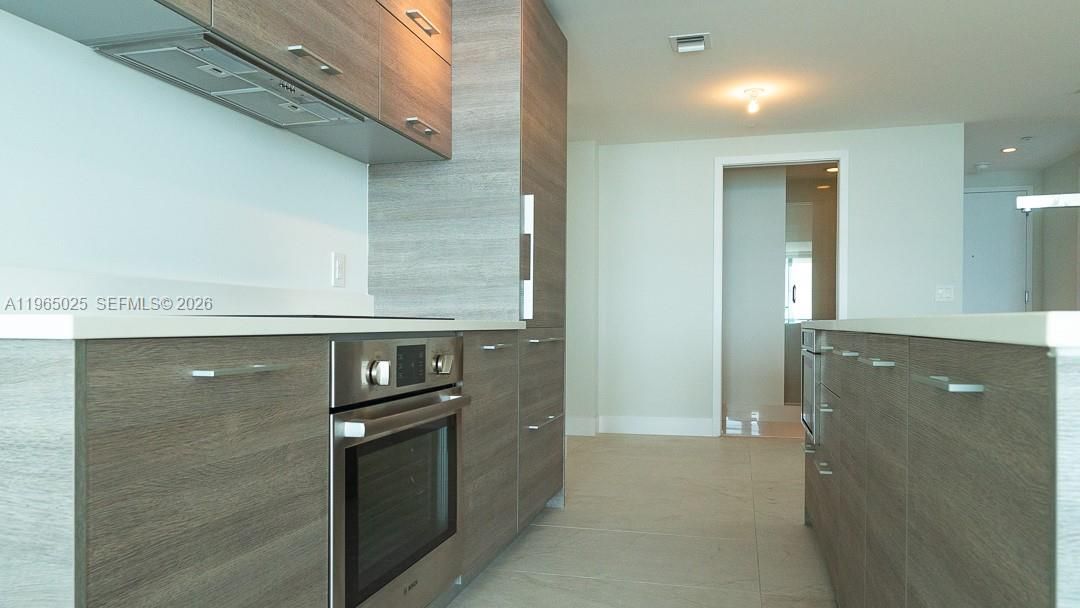 En Venta: $875,000 (2 camas, 3 baños, 1151 Pies cuadrados)