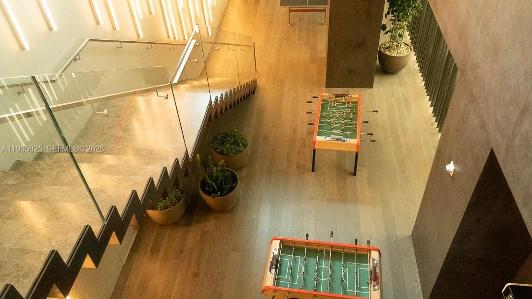 En Venta: $875,000 (2 camas, 3 baños, 1151 Pies cuadrados)
