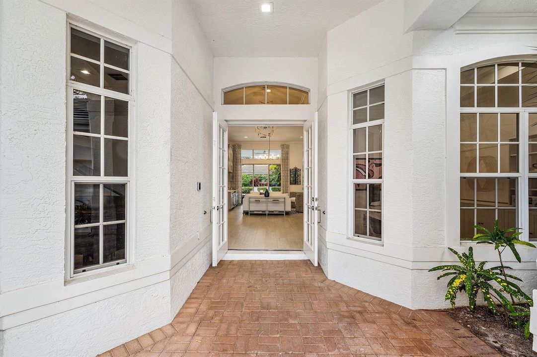005-132PembrokeDrive-PalmBeachGardens-FL