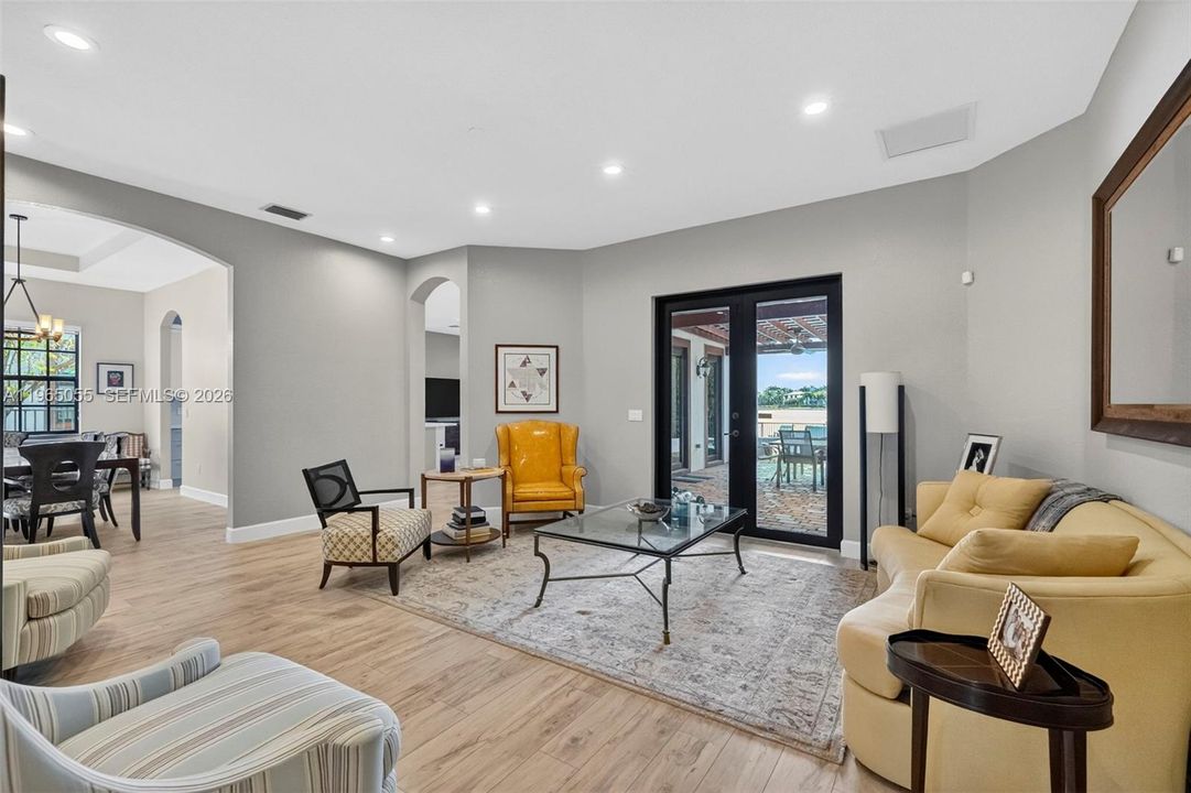 Activo con contrato: $1,349,999 (4 camas, 3 baños, 2480 Pies cuadrados)