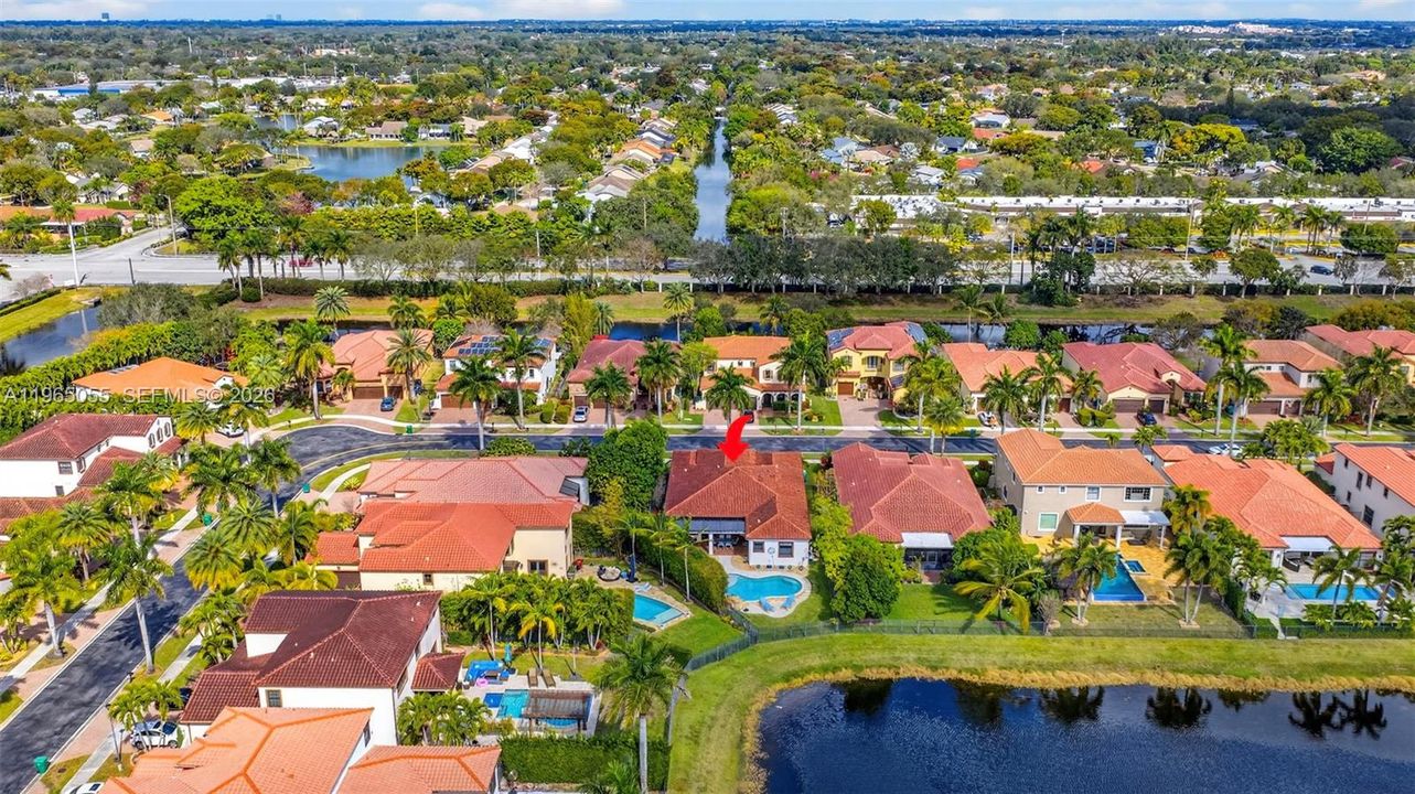Activo con contrato: $1,349,999 (4 camas, 3 baños, 2480 Pies cuadrados)