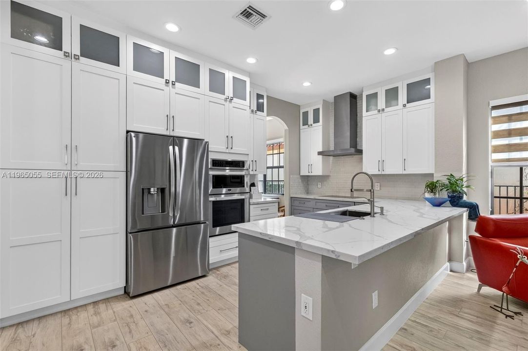 Activo con contrato: $1,349,999 (4 camas, 3 baños, 2480 Pies cuadrados)