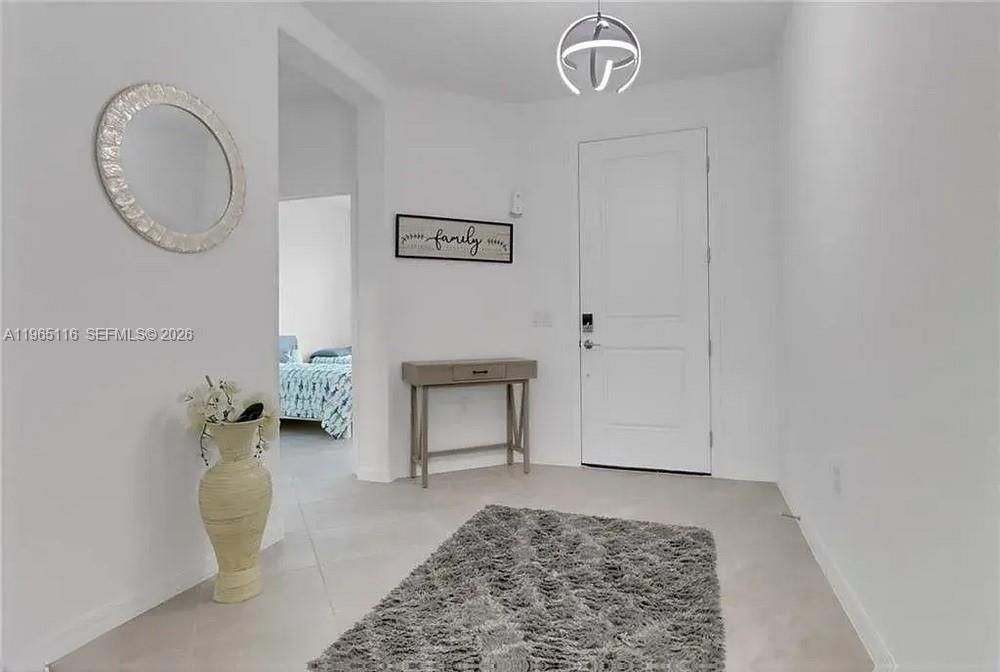 En Venta: $320,000 (3 camas, 3 baños, 2202 Pies cuadrados)