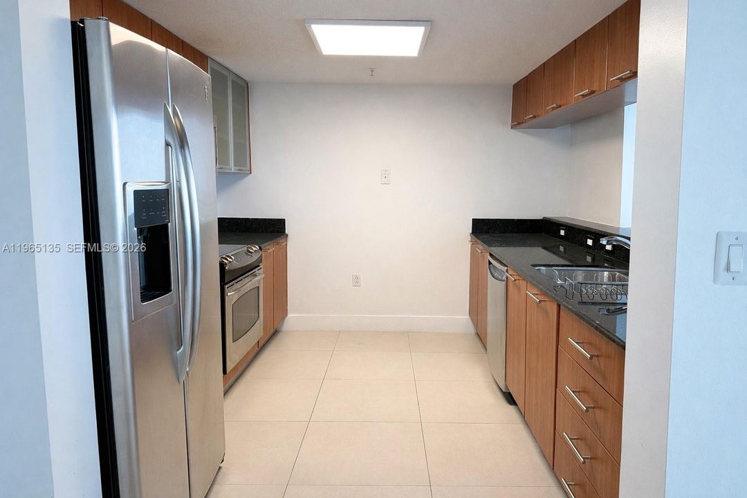 En Venta: $393,900 (1 camas, 1 baños, 841 Pies cuadrados)
