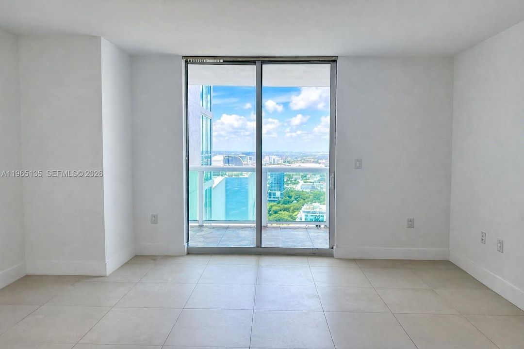 En Venta: $393,900 (1 camas, 1 baños, 841 Pies cuadrados)