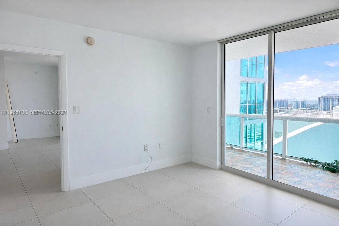 En Venta: $393,900 (1 camas, 1 baños, 841 Pies cuadrados)