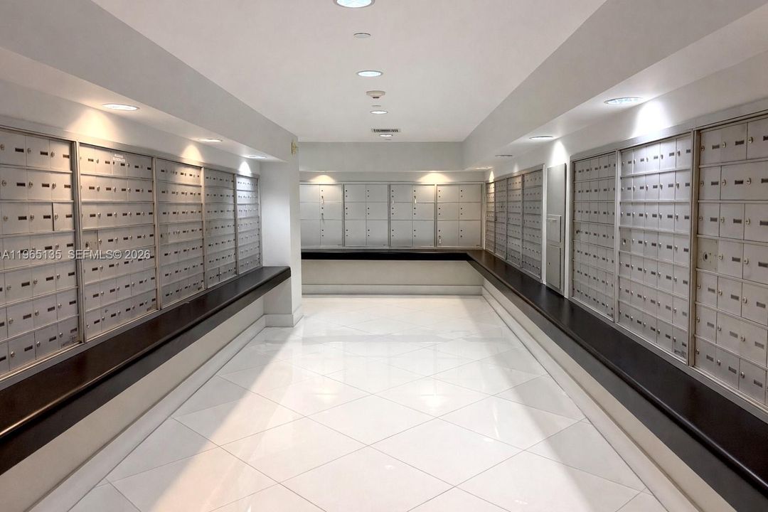 En Venta: $393,900 (1 camas, 1 baños, 841 Pies cuadrados)