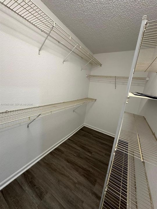 Recientemente alquilado: $1,700 (1 camas, 1 baños, 718 Pies cuadrados)