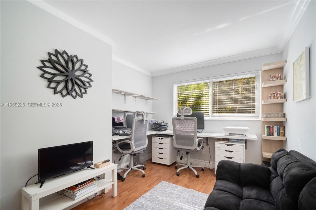 Photo of extra space, currently used as a n office for 338 Majorca Ave