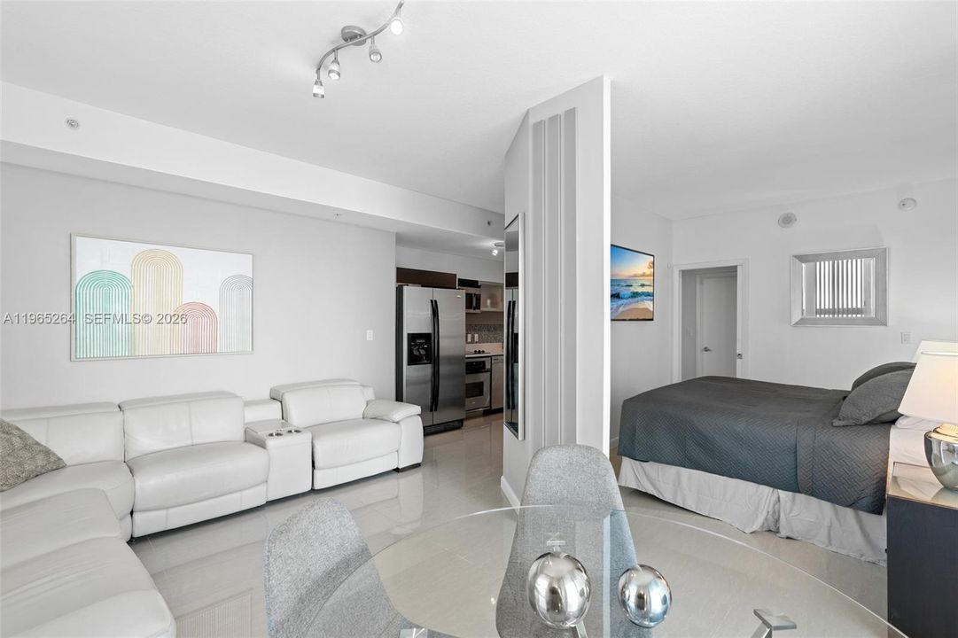 En Venta: $359,000 (1 camas, 1 baños, 594 Pies cuadrados)