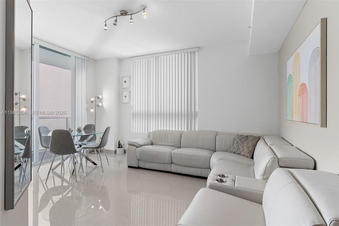 En Venta: $359,000 (1 camas, 1 baños, 594 Pies cuadrados)