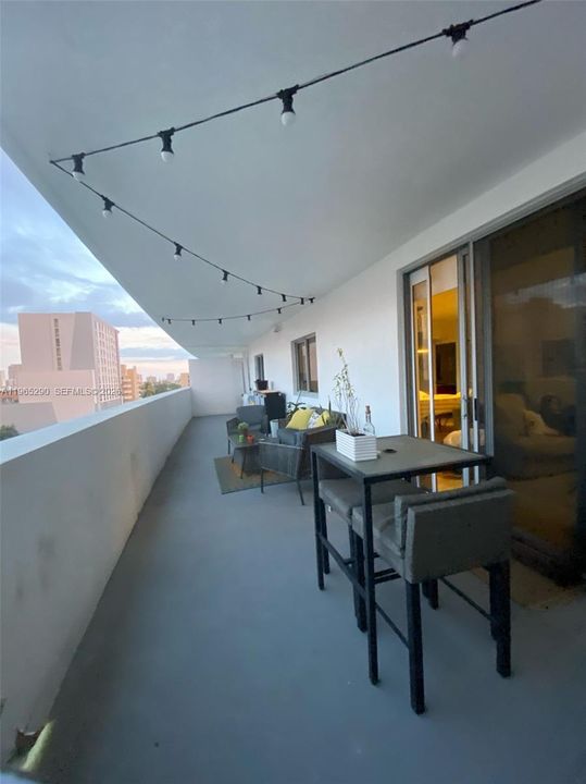 En Venta: $320,000 (1 camas, 2 baños, 982 Pies cuadrados)
