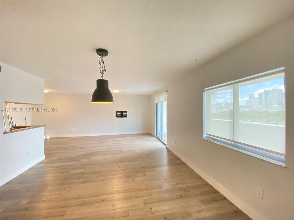 En Venta: $320,000 (1 camas, 2 baños, 982 Pies cuadrados)