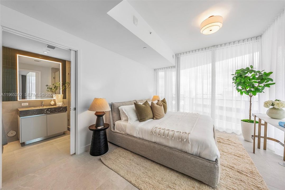 For Sale: $3,195,000 (3 beds, 3 baths, 2178 Square Feet)