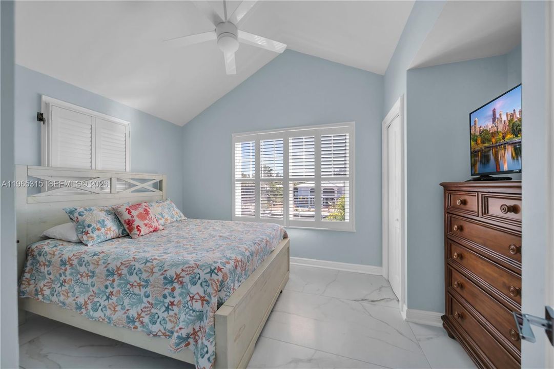 En Venta: $639,000 (2 camas, 2 baños, 900 Pies cuadrados)
