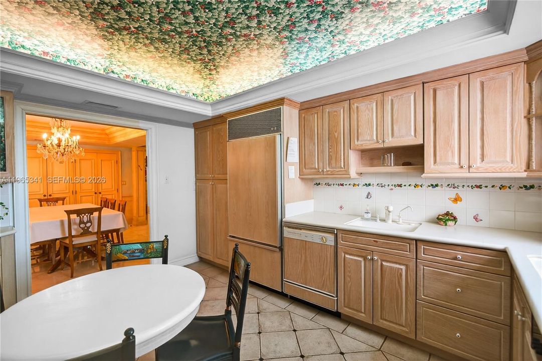 合同活跃: $1,099,000 (2 贝兹, 2 浴室, 1660 平方英尺)