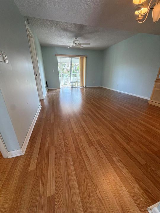 Little Club #259 Living Room