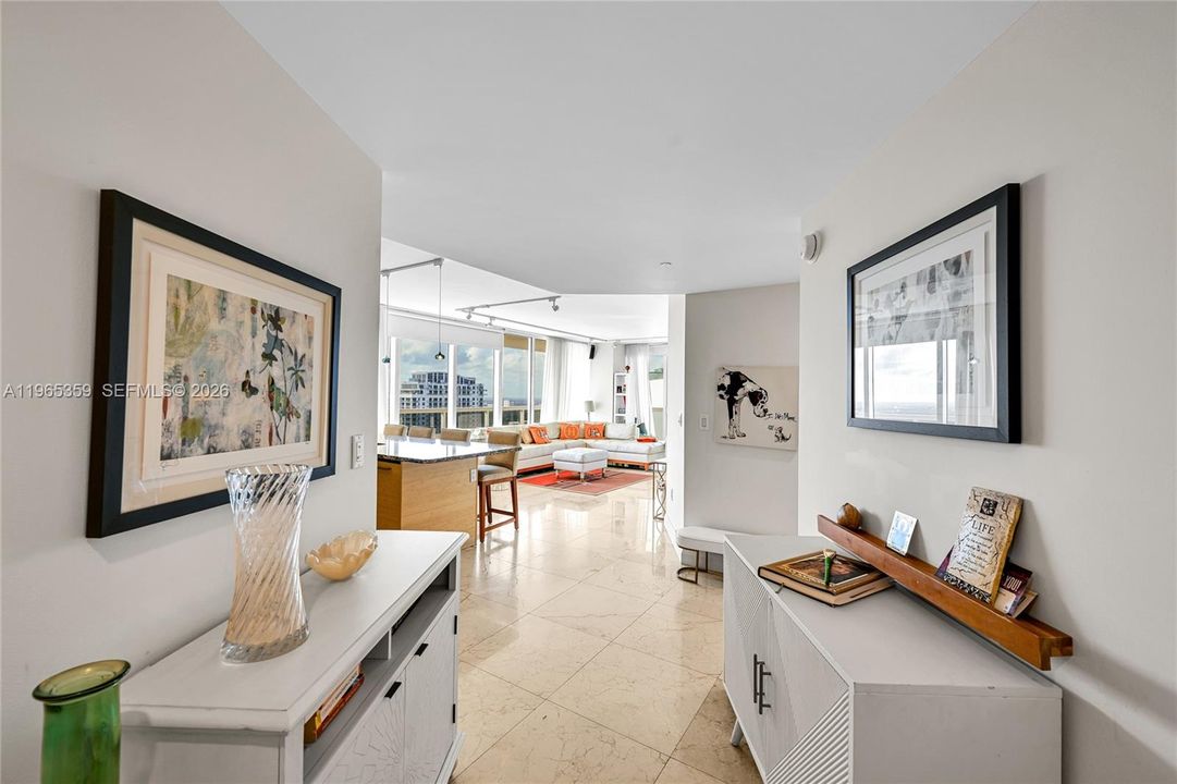 For Sale: $1,244,000 (2 beds, 2 baths, 1458 Square Feet)