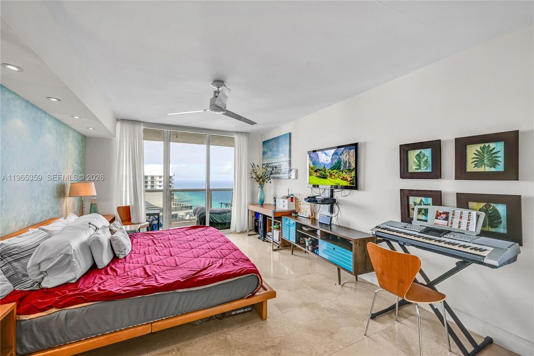 For Sale: $1,244,000 (2 beds, 2 baths, 1458 Square Feet)