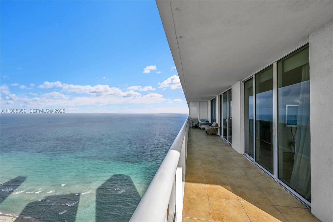 For Sale: $1,244,000 (2 beds, 2 baths, 1458 Square Feet)