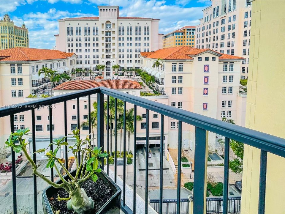 En Venta: $998,000 (3 camas, 2 baños, 1611 Pies cuadrados)