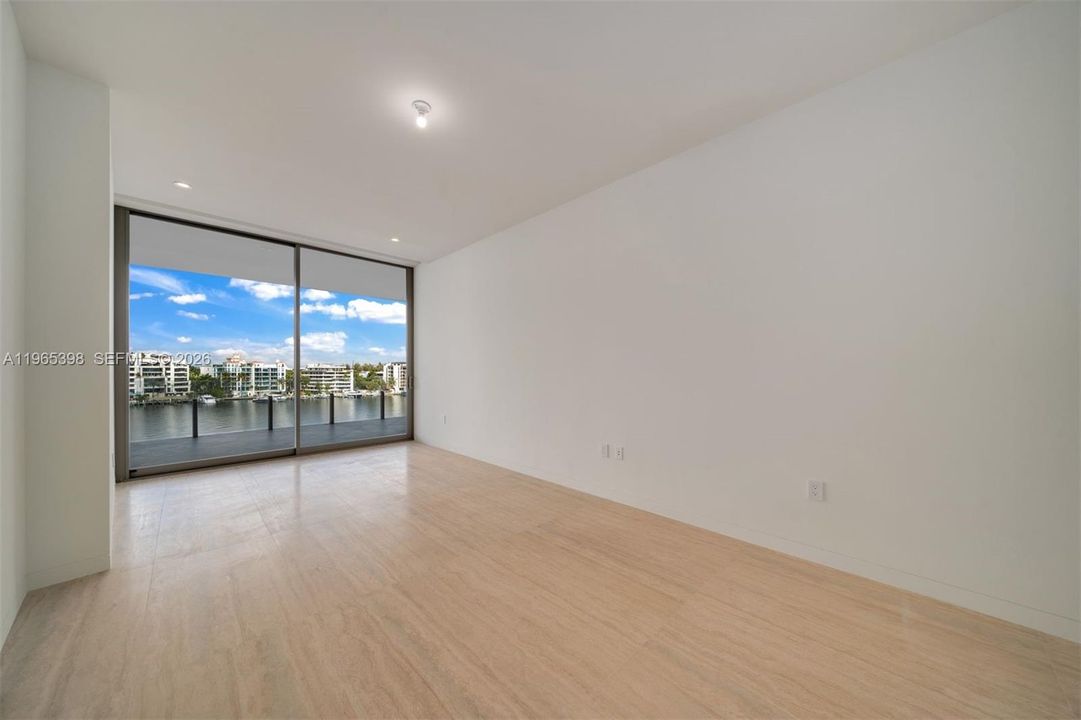Recently Sold: $6,500,000 (3 beds, 3 baths, 2622 Square Feet)