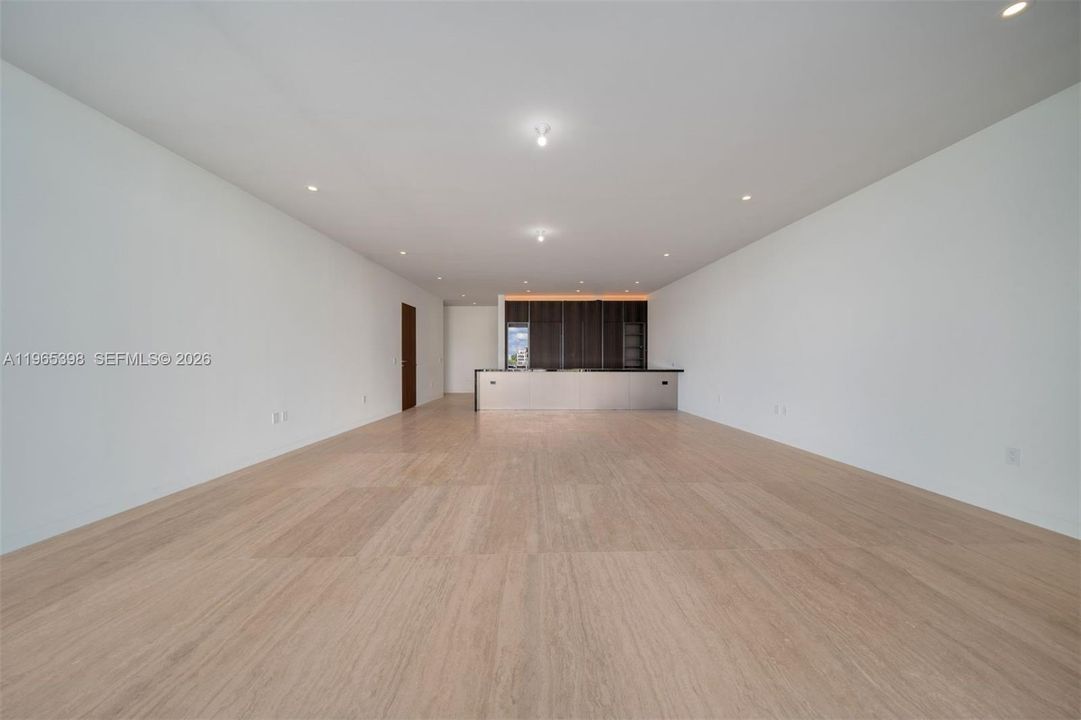 Recently Sold: $6,500,000 (3 beds, 3 baths, 2622 Square Feet)
