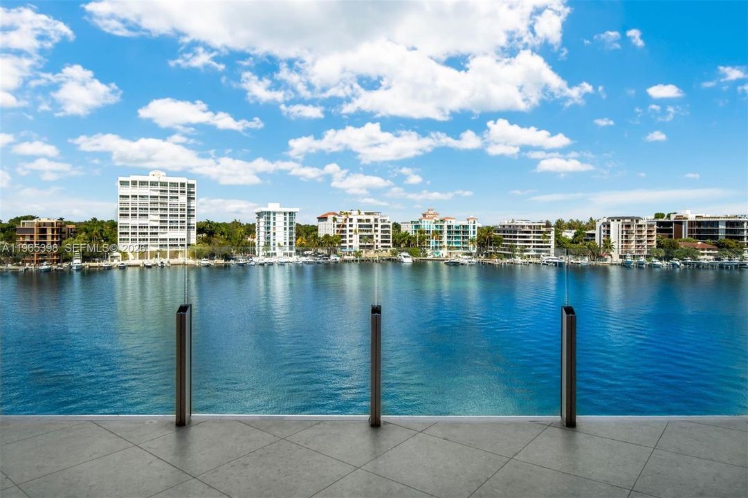 Recently Sold: $6,500,000 (3 beds, 3 baths, 2622 Square Feet)